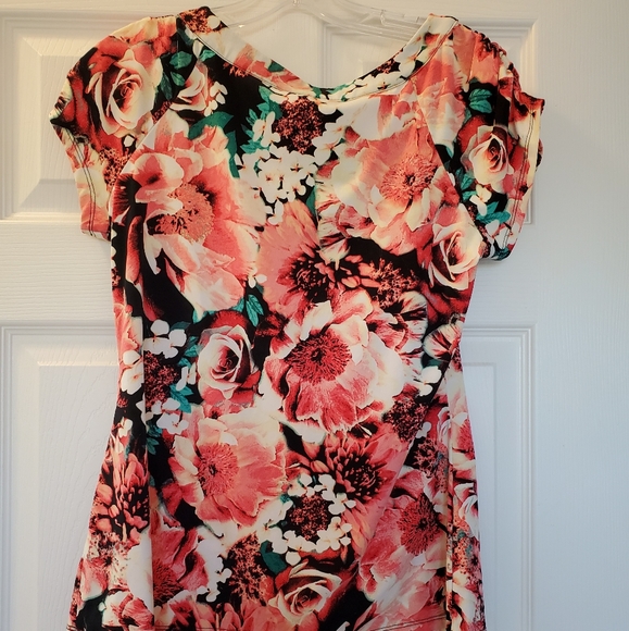 EUC Worthington Floral Blouse - Picture 5 of 8